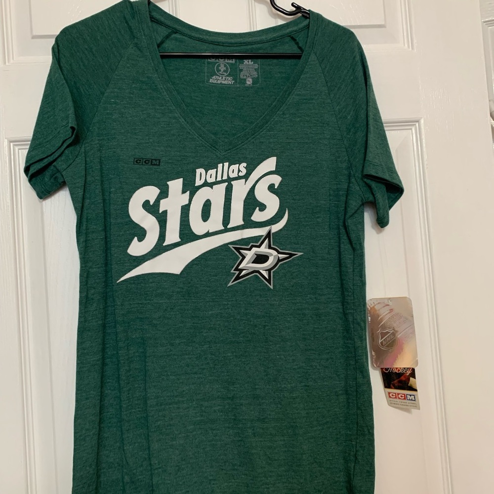 Dallas Stars Women's Green V-Neck Top